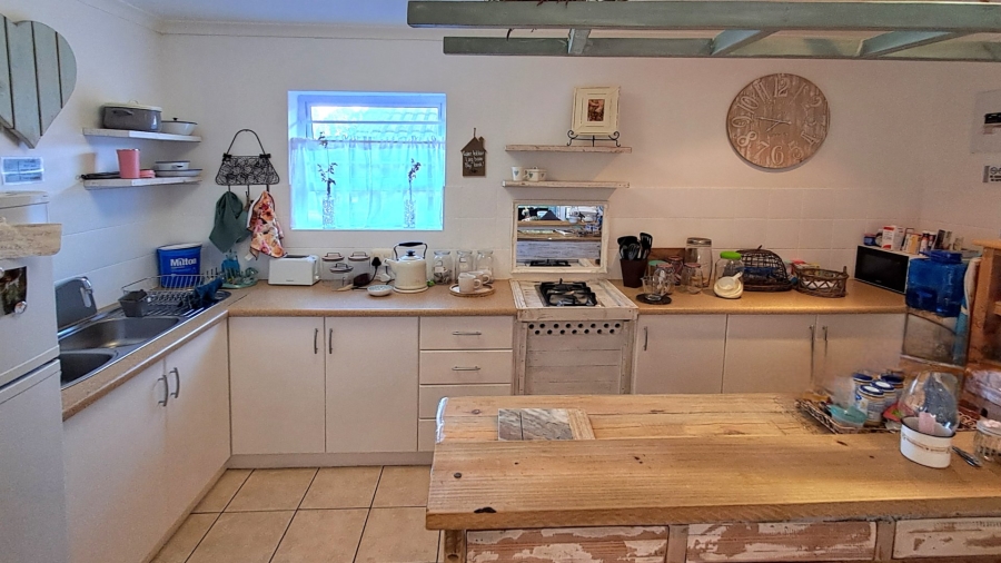 4 Bedroom Property for Sale in Seaview Eastern Cape
